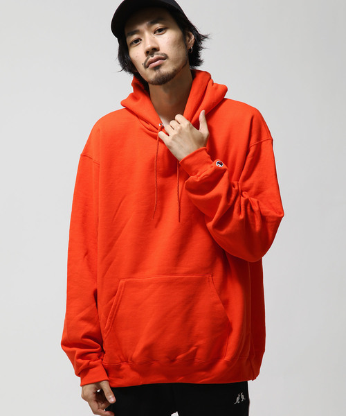 Champion(チャンピオン)の「【Champion】 プルオーバーパーカー/ビッグパーカー(パーカー・メンズ・ブラック/マルーン/ブルー系その他/ダークグリーン/レッド系その他/ロイヤルブルー/レッド/レッド系その他2/オレンジ/シルバーグレー/ホワイト/ネイビー/シルバー/ブルー系その他2/ゴールド・MEDIUM/LARGE/SMALL/X-LARGE)」の13枚目の写真