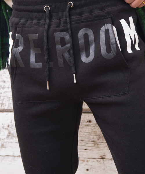 #Re:room(リルーム)の「カンガルーポケットビッグロゴスリムスウェットパンツ(スウェットパンツ・メンズ・ブラック/グレー・SMALL/MEDIUM/LARGE)」の6枚目の写真