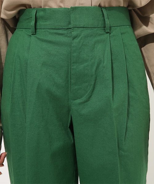 AZUL by moussy(アズールバイマウジー)の「LINEN TOUCH TAPERED PANTS / リネンタッチテーパードパンツ(その他パンツ・レディース・ブラウン/グリーン・SMALL/MEDIUM)」の3枚目の写真