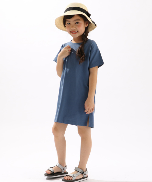 DISCOAT（ディスコート）の「【キッズ】USAコットン裾スリットワンピース（Tシャツ/カットソー・キッズ・オフホワイト/ライトベージュ/ブルー/バイオレット/ブラック・120/130/140）」の4枚目の写真