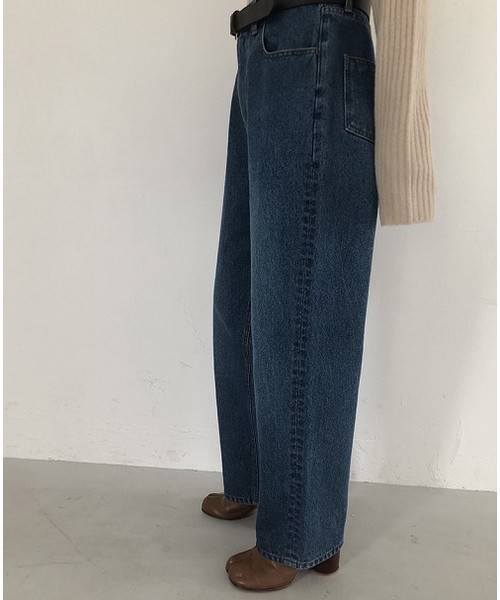 TODAYFUL(トゥデイフル)の「Addy'sデニム(デニムパンツ・レディース・ホワイト/ブルー・36inch/38inch)」の13枚目の写真