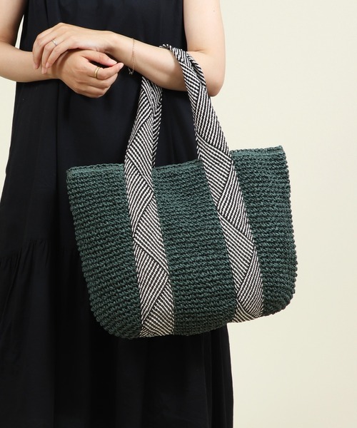 BASE（ベース）の「ラメテープハンドル 定番カゴバッグ A4収納可（かごバッグ・レディース・ブラック/ベージュ/ネイビー/ピンク/グレー/ダークベージュ/ブラウン/カーキ・FREE）」の21枚目の写真