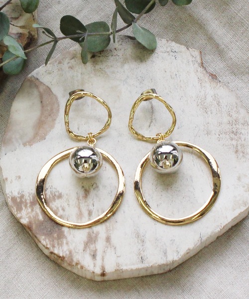 sfy(スフィ)の「メタリックフープピアス/metallic hoop gold(ピアス(両耳用)・レディース・シルバー×ゴールド・FREE)」の8枚目の写真