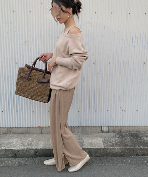 AZUL by moussy（アズールバイマウジー）の「2WAY KNIT SET TOPS/2WAYニットセットトップス（ニット/セーター・レディース・ベージュ/ダークグリーン/ブラック/オフホワイト・MEDIUM/SMALL）」の17枚目の写真