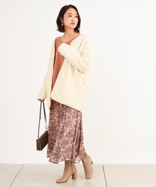 DouDou(ドゥドゥ)の「ジャガード花柄プリントスカート(スカート・レディース・ホワイト/ピンク・38/36)」の4枚目の写真