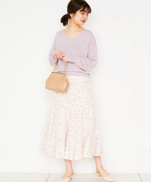 natural couture(ナチュラルクチュール)の「カシミアタッチVネックプルオーバー(ニット/セーター・レディース・サックスブルー/イエロー/ピンク/ミント/アイボリー/ネイビー・FREE)」の20枚目の写真