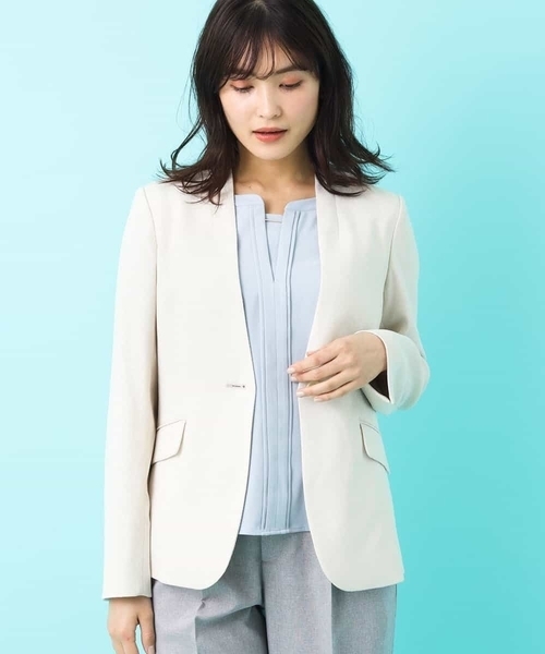a.v.v（アーヴェヴェ）の「【洗える】Ｖネックジャケット（その他アウター・レディース・アイボリー/ライトグレー・34/36/38/40/42）」の2枚目の写真