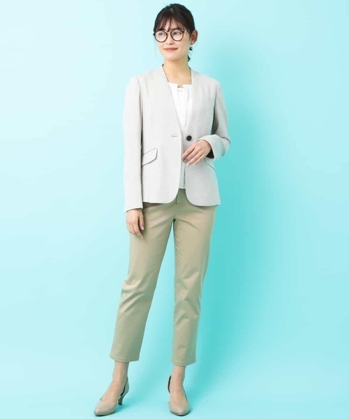 a.v.v（アーヴェヴェ）の「【洗える】Ｖネックジャケット（その他アウター・レディース・アイボリー/ライトグレー・34/36/38/40/42）」の5枚目の写真