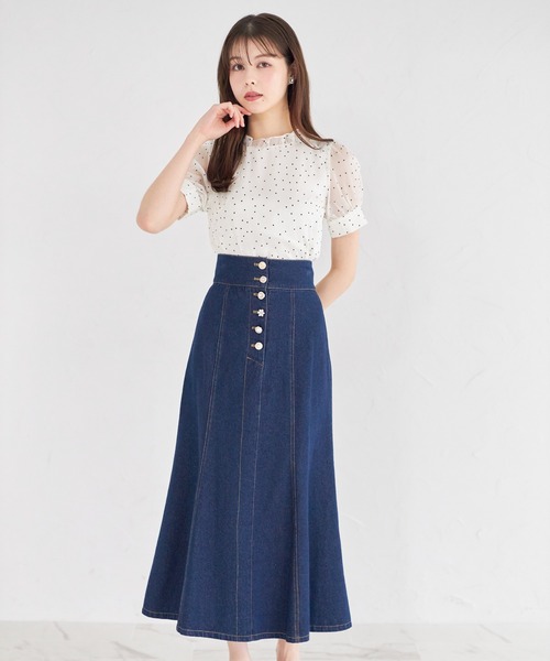 tocco closet（トッコ　クローゼット）の「プチフリルネックパール釦フロッキードットブラウス（シャツ/ブラウス・レディース・ブラック/アイボリー/ピンクベージュ/グレー系その他/ボルドー・M）」の21枚目の写真