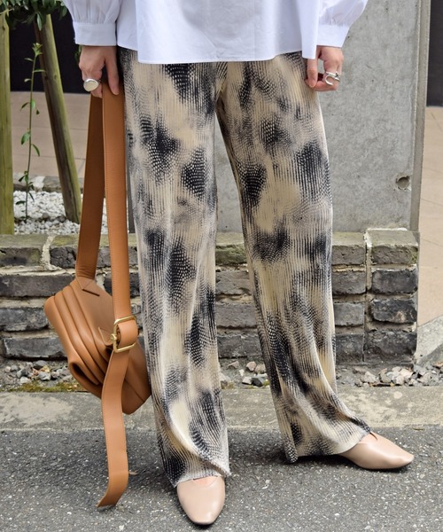 Marient（マリエント）の「タイダイプリーツラフパンツ/PT（その他パンツ・レディース・ブラック/ブラウン・FREE）」の9枚目の写真