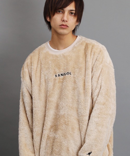 KANGOL（カンゴール）の「KANGOL / カンゴール 別注 コラボ オーバーサイズ ボア フリース クルーネック トレーナー（スウェット・メンズ・ベージュ/ブラウン/モカ/グレイッシュベージュ/オフホワイト/ブラック系その他/ホワイト系その他/ベージュ系その他/グレー系その他/ブラウン系その他/ブラック/グレー系その他2/グレー系その他3・SMALL/MEDIUM/LARGE/X-LARGE）」の11枚目の写真