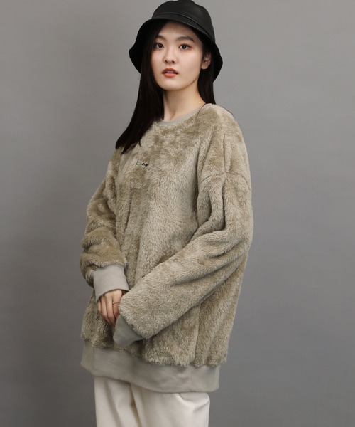 KANGOL（カンゴール）の「KANGOL / カンゴール 別注 コラボ オーバーサイズ ボア フリース クルーネック トレーナー（スウェット・メンズ・ベージュ/ブラウン/モカ/グレイッシュベージュ/オフホワイト/ブラック系その他/ホワイト系その他/ベージュ系その他/グレー系その他/ブラウン系その他/ブラック/グレー系その他2/グレー系その他3・SMALL/MEDIUM/LARGE/X-LARGE）」の19枚目の写真