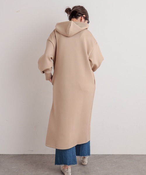 natural couture(ナチュラルクチュール)の「サイドジップダンボールニットパーカーワンピース(ワンピース・レディース・ブラック/ベージュ/カーキ/ブルー/グレイッシュベージュ・FREE)」の10枚目の写真
