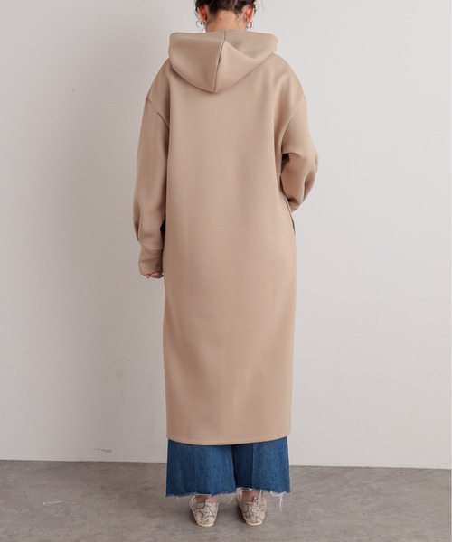 natural couture(ナチュラルクチュール)の「サイドジップダンボールニットパーカーワンピース(ワンピース・レディース・ブラック/ベージュ/カーキ/ブルー/グレイッシュベージュ・FREE)」の15枚目の写真
