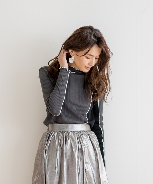 White Collection（ホワイトコレクション）の「【2021SS新作】T/Cワイドリブ配色メローカットソー（Tシャツ/カットソー・レディース・チャコールグレー/ライトブルー/イエロー/グリーン/アイボリー/グレイッシュベージュ・M）」の3枚目の写真