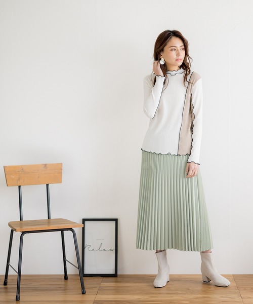 White Collection（ホワイトコレクション）の「【2021SS新作】T/Cワイドリブ配色メローカットソー（Tシャツ/カットソー・レディース・チャコールグレー/ライトブルー/イエロー/グリーン/アイボリー/グレイッシュベージュ・M）」の12枚目の写真