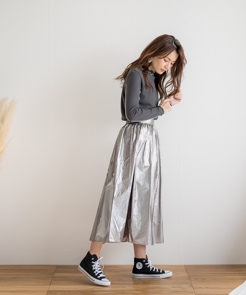 White Collection（ホワイトコレクション）の「【2021SS新作】T/Cワイドリブ配色メローカットソー（Tシャツ/カットソー・レディース・チャコールグレー/ライトブルー/イエロー/グリーン/アイボリー/グレイッシュベージュ・M）」の15枚目の写真