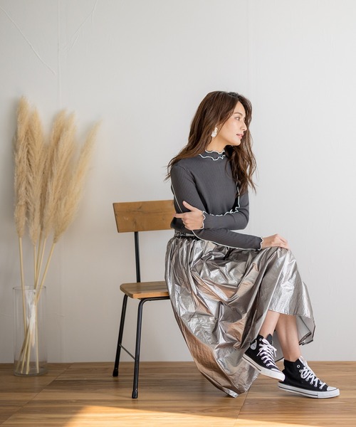 White Collection（ホワイトコレクション）の「【2021SS新作】T/Cワイドリブ配色メローカットソー（Tシャツ/カットソー・レディース・チャコールグレー/ライトブルー/イエロー/グリーン/アイボリー/グレイッシュベージュ・M）」の16枚目の写真