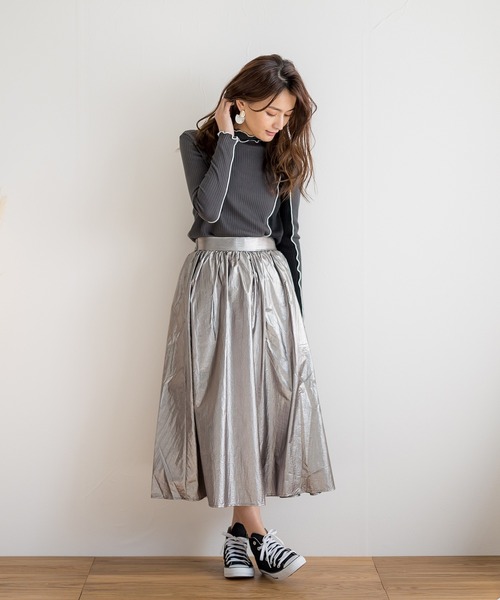 White Collection（ホワイトコレクション）の「【2021SS新作】T/Cワイドリブ配色メローカットソー（Tシャツ/カットソー・レディース・チャコールグレー/ライトブルー/イエロー/グリーン/アイボリー/グレイッシュベージュ・M）」の14枚目の写真