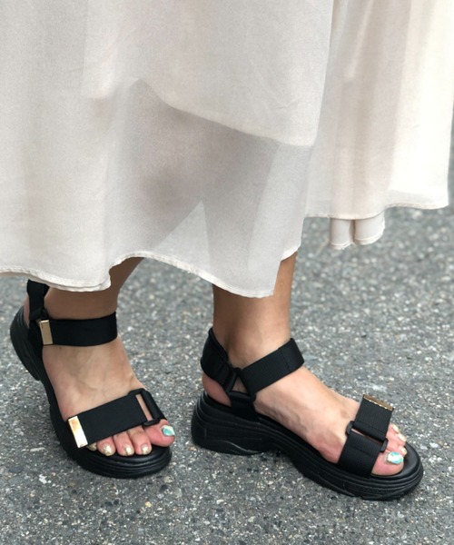 Noubel Voug Relax（ヌーベルヴォーグリラックス）の「ダブルベルト厚底スポーツサンダルｍ206（サンダル・レディース・ブラック×ブラック・S/M/L/LL）」の14枚目の写真