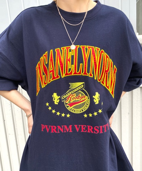 WHO'S WHO gallery(フーズフーギャラリー)の「【KOOKY'N/クーキー】刺繍viesityカレッジTEE(Tシャツ/カットソー・メンズ・ネイビー/ホワイト/ライトグレー/バーガンディー/ブラック・FREE)」の18枚目の写真