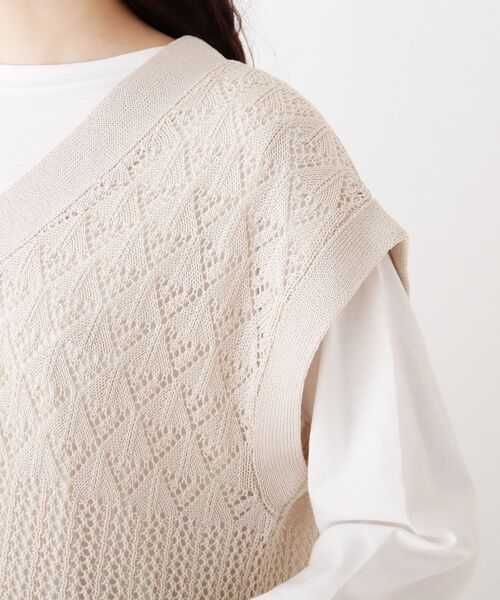 SHOO・LA・RUE（シューラルー）の「◆【S-3L/2点セット】麻タッチ透かし切替ベスト＋インナー（ベスト・レディース・チャコールグレー/オフホワイト/ライトオレンジ系・01/02/03/04/05）」の11枚目の写真