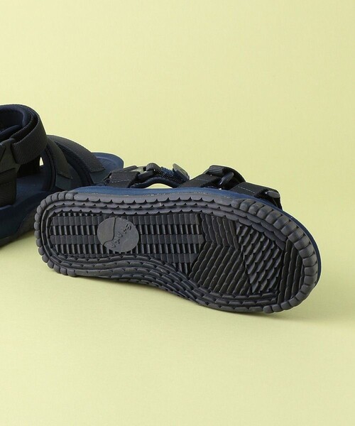 FREAK'S STORE（フリークスストア）の「SHAKA × FREAK'S STORE/シャカ 別注NEO BUNGY/別注ネオバンジー（サンダル・レディース・オフホワイト/ネイビー・5/6）」の20枚目の写真