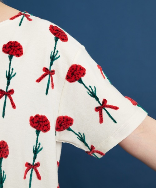 eiπe （イーペ）の「eiπe カーネーションジャカード　半袖プルオーバー（Tシャツ/カットソー・レディース・レッド/ブルー・FREE）」の9枚目の写真