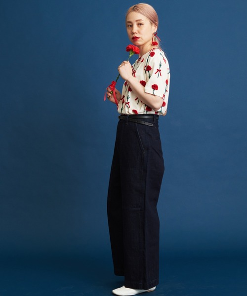 eiπe （イーペ）の「eiπe カーネーションジャカード　半袖プルオーバー（Tシャツ/カットソー・レディース・レッド/ブルー・FREE）」の8枚目の写真