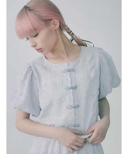 merry jenny（メリージェニー）の「パフスリーブチャイナブラウス【セットアップ着用可能】（シャツ/ブラウス・レディース・ライトブルー/ブラック/アイボリー・FREE）」の8枚目の写真