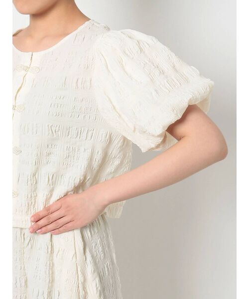 merry jenny（メリージェニー）の「パフスリーブチャイナブラウス【セットアップ着用可能】（シャツ/ブラウス・レディース・ライトブルー/ブラック/アイボリー・FREE）」の17枚目の写真