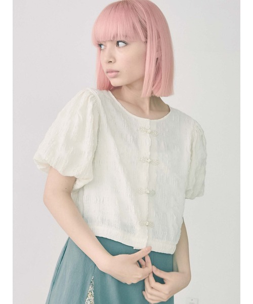 merry jenny（メリージェニー）の「パフスリーブチャイナブラウス【セットアップ着用可能】（シャツ/ブラウス・レディース・ライトブルー/ブラック/アイボリー・FREE）」の2枚目の写真