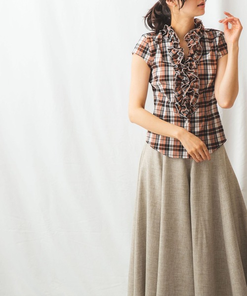 NARACAMICIE(ナラカミーチェ)の「シャイニーチェックストレッチフリル半袖シャツ(シャツ/ブラウス・レディース・グリーン/ブラウン・LARGE/MEDIUM/SMALL/XX-LARGE/X-LARGE)」の15枚目の写真