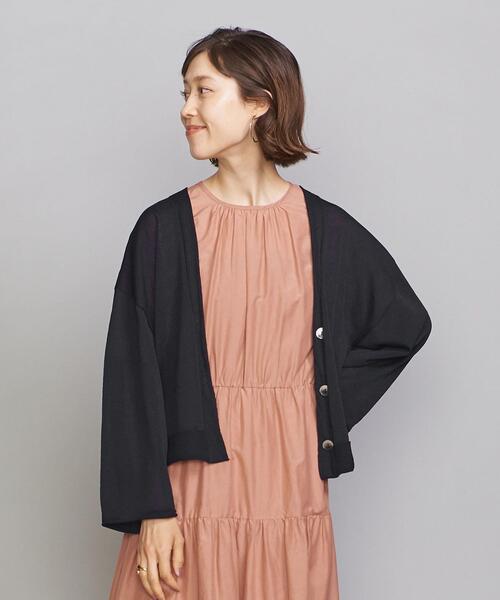 BEAUTY&YOUTH UNITED ARROWS（ビューティーアンドユースユナイテッドアローズ）の「BY 14GショートVネックワイドスリーブカーディガン -ウォッシャブル-（カーディガン/ボレロ・レディース・ブラック/オフホワイト/ライム・FREE）」の5枚目の写真