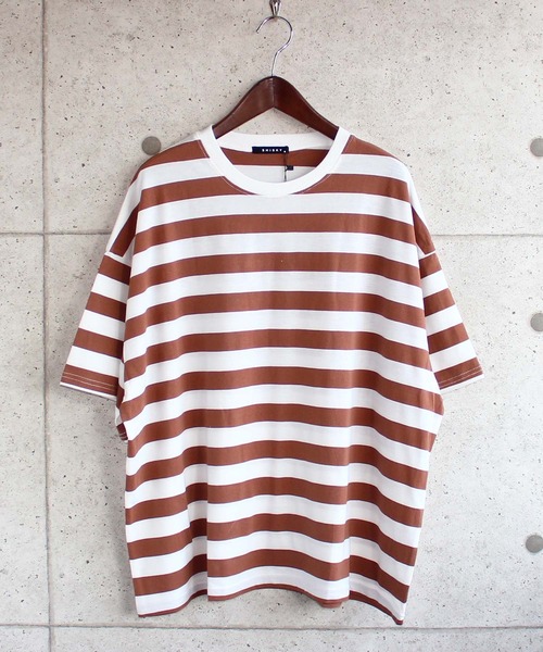 SHISKY(シスキー)の「ビッグシルエット5分袖ボーダーTシャツ(Tシャツ/カットソー・メンズ・チャコール/ネイビー/カーキ/杢グレー/モカ/ブラウン・XL/L/M)」の1枚目の写真