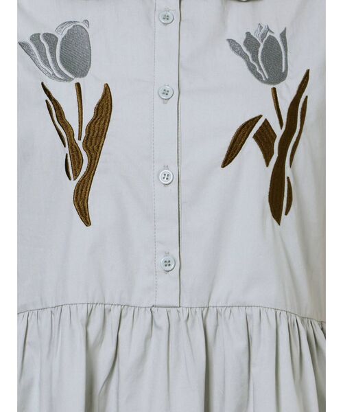 merry jenny（メリージェニー）の「二輪のtulip半袖ワンピース（ワンピース・レディース・ライトブルー/ベージュ/オフホワイト・FREE）」の8枚目の写真