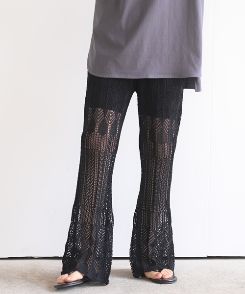 rps(アールピーエス)の「透かし編みニットフレアーパンツ(その他パンツ・レディース・グリーン/グレイッシュベージュ/ブラック・M)」の2枚目の写真