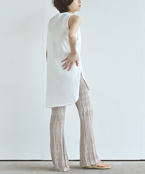 rps(アールピーエス)の「透かし編みニットフレアーパンツ(その他パンツ・レディース・グリーン/グレイッシュベージュ/ブラック・M)」の5枚目の写真