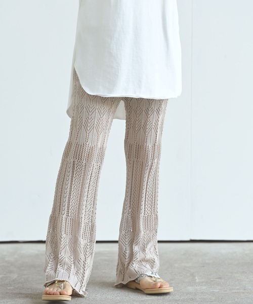 rps(アールピーエス)の「透かし編みニットフレアーパンツ(その他パンツ・レディース・グリーン/グレイッシュベージュ/ブラック・M)」の11枚目の写真