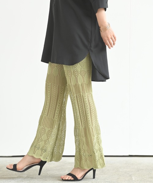 rps(アールピーエス)の「透かし編みニットフレアーパンツ(その他パンツ・レディース・グリーン/グレイッシュベージュ/ブラック・M)」の17枚目の写真