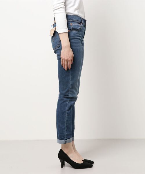 Levi's（リーバイス）の「【Levi's】「COOL」 ボーイズテーパードデニムパンツ（デニムパンツ・レディース・ダークインディゴブルー・25inch/26inch/27inch/24inch）」の2枚目の写真