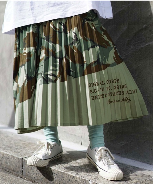 AVIREX（アヴィレックス）の「プリーツカモ カラーコンビ カモスカート/ PLEATED COLOR COMBI CAMO SKIRT（スカート・レディース・グレー系カモフラージュ/ベージュ系その他/グリーン系カモフラージュ・FREE）」の6枚目の写真