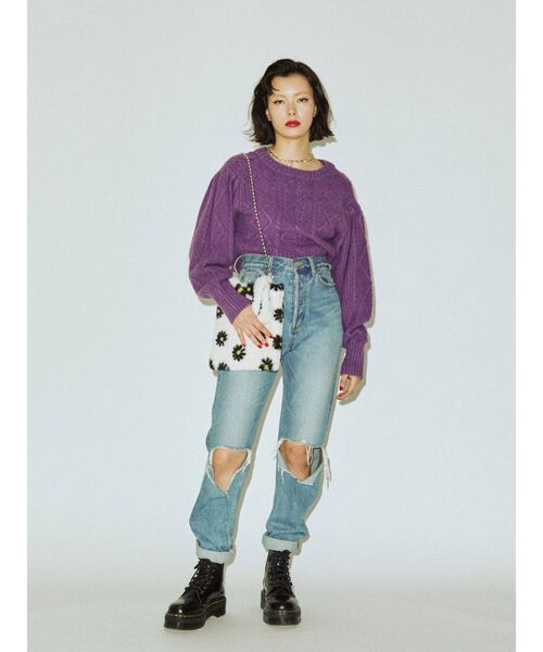 jouetie(ジュエティ)の「ボールチェーンファーBAG(ショルダーバッグ・レディース・オフホワイト/ブラック/ベージュ・FREE)」の10枚目の写真