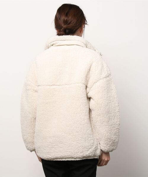 ROXY(ロキシー)の「ROXY/ロキシー ビッグシルエット ボアジャケット RZP214053(その他アウター・レディース・ホワイト/ベージュ/ブラック・L/M)」の6枚目の写真