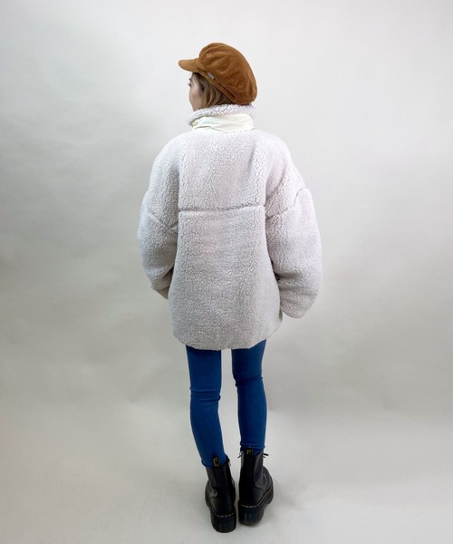 ROXY(ロキシー)の「ROXY/ロキシー ビッグシルエット ボアジャケット RZP214053(その他アウター・レディース・ホワイト/ベージュ/ブラック・L/M)」の11枚目の写真