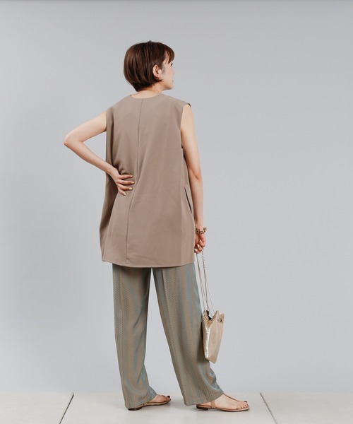 DouDou(ドゥドゥ)の「ショルダータックベスト AW(ベスト・レディース・ベージュ/ブラック・FREE)」の20枚目の写真