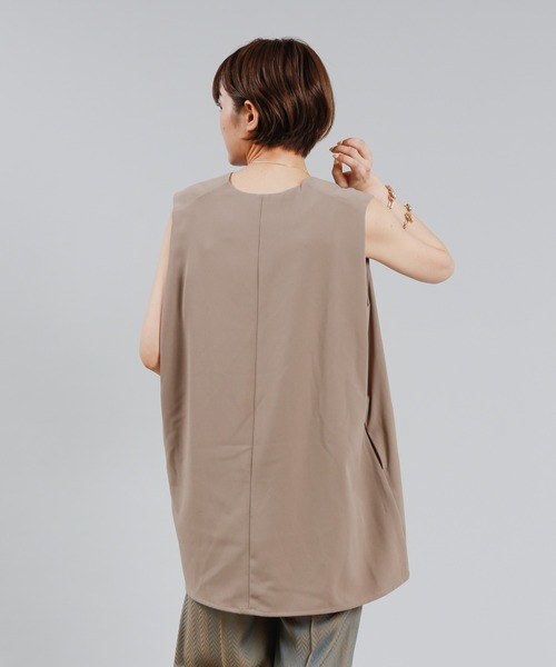 DouDou(ドゥドゥ)の「ショルダータックベスト AW(ベスト・レディース・ベージュ/ブラック・FREE)」の11枚目の写真