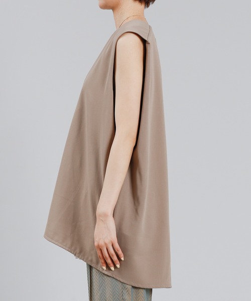 DouDou(ドゥドゥ)の「ショルダータックベスト AW(ベスト・レディース・ベージュ/ブラック・FREE)」の18枚目の写真