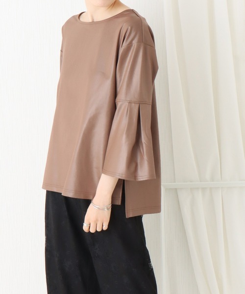 libelle more（リベル モア）の「フェイクレザーライクカットソー（Tシャツ/カットソー・レディース・ブラック/ベージュ/ブラウン/カーキ・M/L）」の6枚目の写真