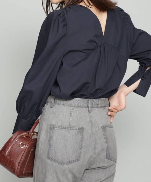 ギャザーパフスリーブブラウス長袖